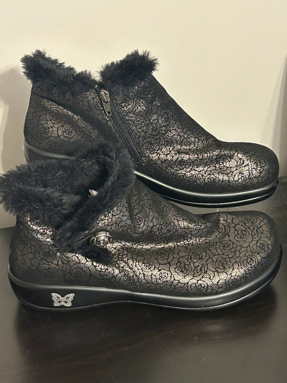 Womens ALEGRIA Mer - 553 Sz 42 US 11.5  Black Leather Floral Pattern Ankle Boots